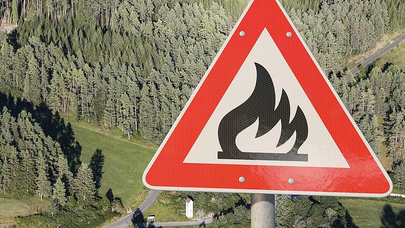Die Feuerwehren im Landkreis Forchheim sind in diesen Tagen in Habacht-Stellung: Am Wochenende (18./19. Juni 2022) gilt laut Vorhersage des Deutschen Wetterdienstes (DWD) f&uuml;r die Region Forchheim die Warnstufe 5.Forchheim & Fr&auml;nkische Schweiz