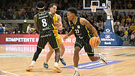 Sport Basketball  2. Bundesliga PROA Saison 2025 / 2026  05. Spieltag  am Samstag 25.10.2025 Spielort Hagen Ischelandhalle  Spielbeginn 19.00 h  Phoenix Hagen gegen BBC Bayreuth  Halbzeitergebnis 53:33 Nat Diallo Kevaughn Allen Jeffrey Carroll
