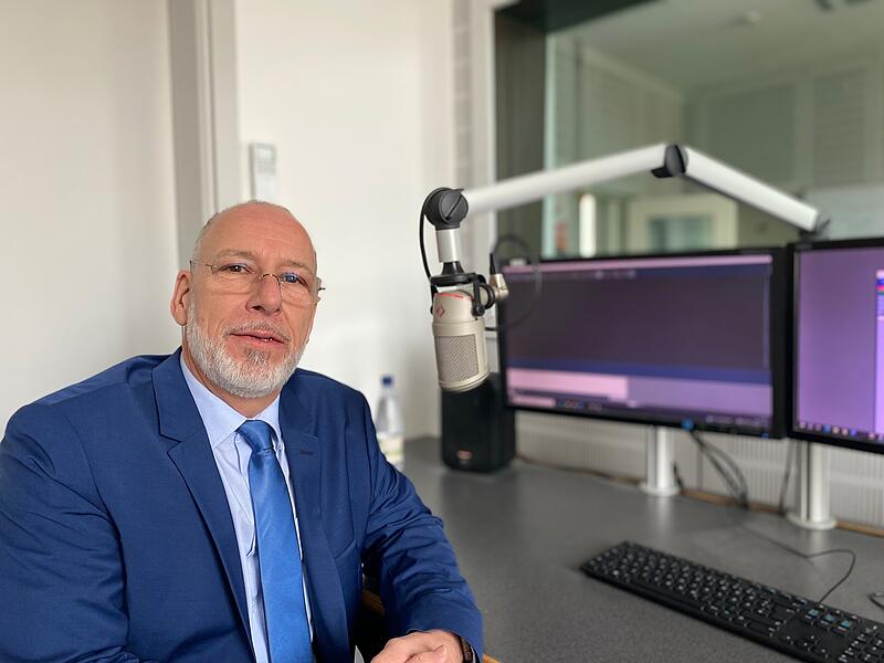 Mehr Transparenz: OB-Kandidat Michael Gebhardt von der AfD