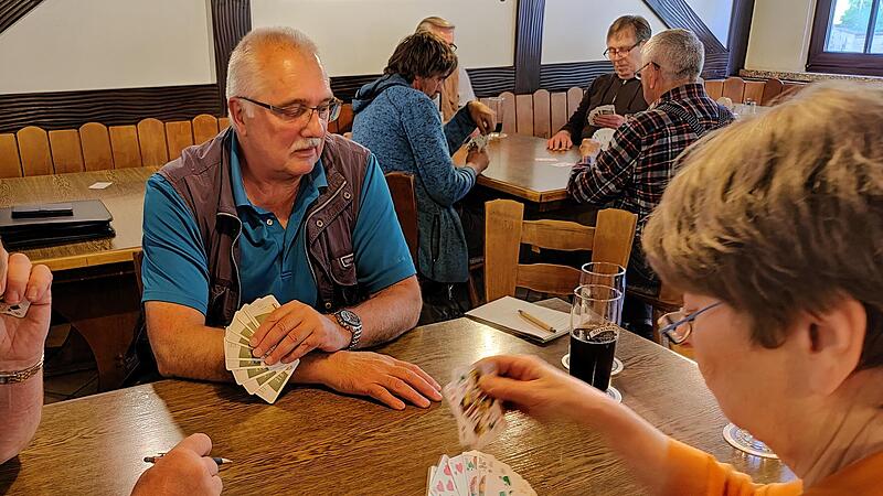 &bdquo;Ein bisschen Ehrgeiz geh&ouml;rt dazu&ldquo;, meint Vorsitzender Norbert Schmied (Mitte).