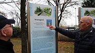 Stadtpfarrer Kilian Kemmer (links) und Sponsor Adolf Wedel vor der Krasnogorsk-Stele auf dem Heldenfriedhof in Höchstadt. Für die beiden ist sie eine „Stele der Hoffnung“. Die Städtepartnerschaft mit dem Vorort von Moskau ist seit Beginn des russi... Stadtpfarrer Kilian Kemmer (links) und Sponsor Adolf Wedel vor der Krasnogorsk-Stele auf dem Heldenfriedhof in Höchstadt. Für die beiden ist sie eine „Stele der Hoffnung“. Die Städtepartnerschaft mit dem Vorort von Moskau ist seit Beginn des russischen Angriffskriegs ausgesetzt.