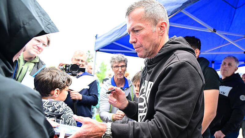 Lothar Matth&auml;us kehrt am Freitag zu seinem FC Herzogenaurach zur&uuml;ck, um sich dem Nachwuchs des Vereins in f&uuml;nf Disziplinen zu stellen.