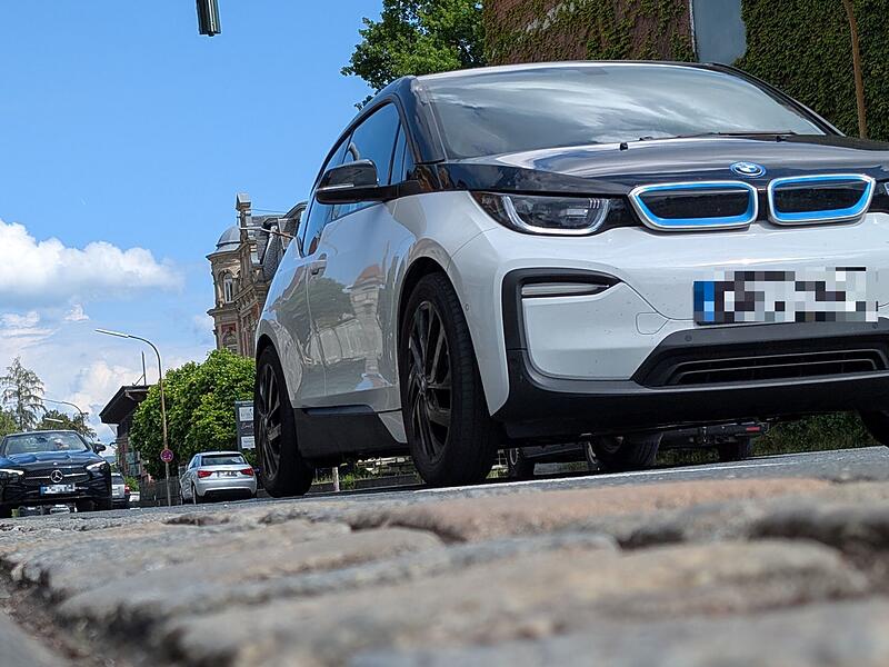 Ohne Auto geht nichts. Was in der Stadt Forchheim nicht mehr uneingeschr&auml;nkt gilt, ist in vielen Landkreisgemeinden Realit&auml;t. Welche Rolle das Auto in der Region spielt und in welchen Gemeinden die Autoliebhaber wohnen, zeigt der gro&szlig;e FT-Datencheck.