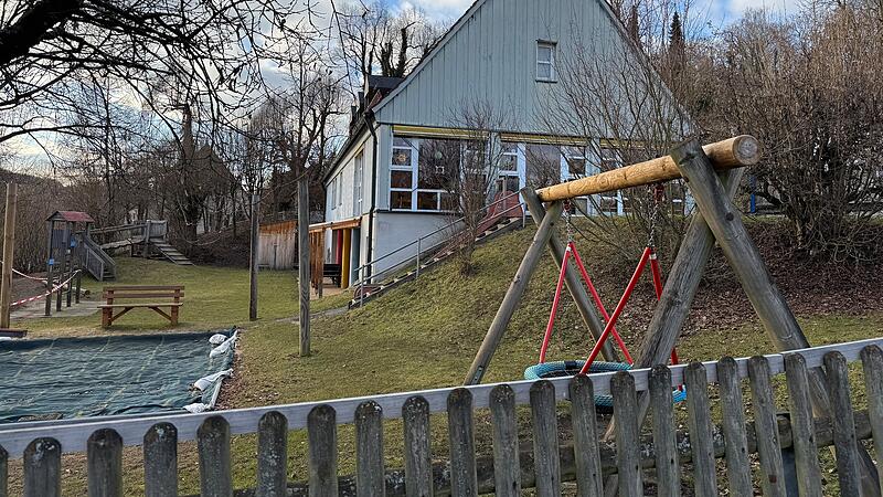 Im Kindergarten in Thuisbrunn gibt es einen Turnraum, der gesperrt ist &ndash; was offenbar nicht n&ouml;tig ist.