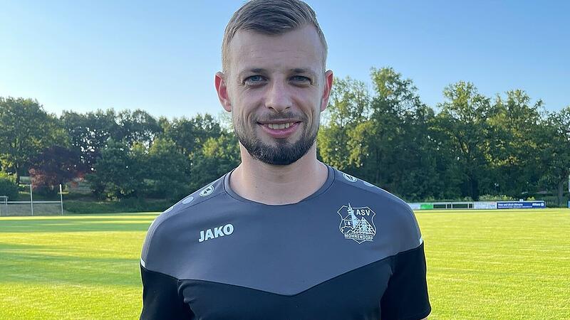 Schon in der Vorsaison zeichnete der Verein St&uuml;rmer Stefan M&uuml;ller als besten Torsch&uuml;tzen der Reserve aus. So wie es aussieht, darf er auch in diesem Jahr die vereinseigenen Troph&auml;en entgegennehmen.