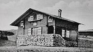 Die Kissinger Hütte nach der Verlegung des Eingangs im Jahr 1924.