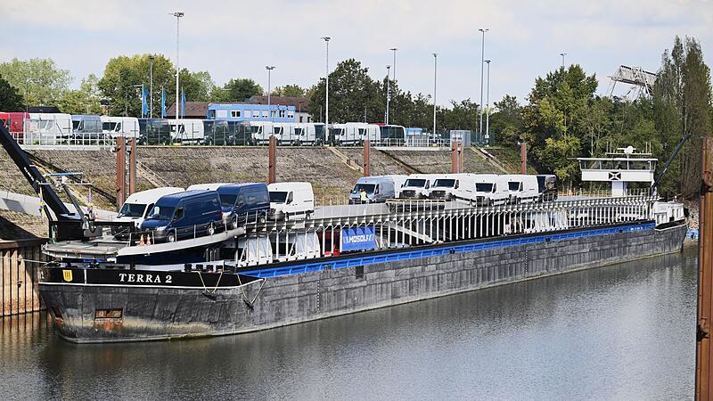Frachtschiff wagt zweiten Versuch Frachtschiff wagt zweiten Versuch