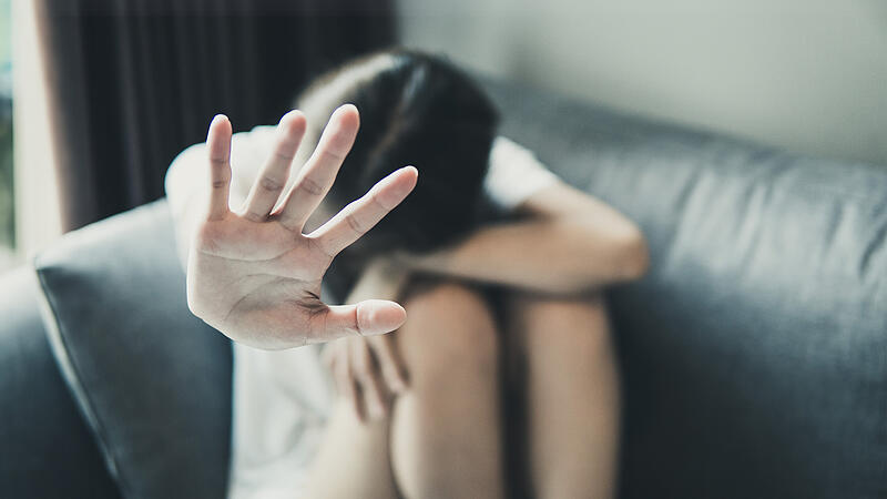 Bamberger Psychiater warnt: Sexualisierter Missbrauch in Familie wird zu oft totgeschwiegen. Bamberger Psychiater warnt: Sexualisierter Missbrauch in Familie wird zu oft totgeschwiegen.