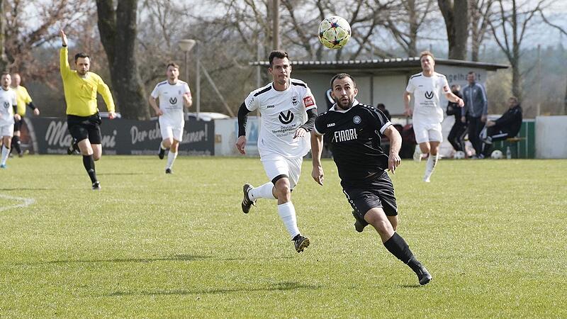 Man of the Match: Florin Balan (schw.) schoss beide Tore f&uuml;r den SC Sylvia Ebersdorf zu Hause gegen den TV Ebern.
