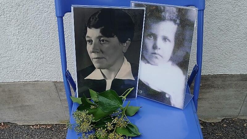 Erinnerung an Luise Wohlgemuth, Frau des letzten Kitzinger Rabbiners, und ihren Sohn Leo.