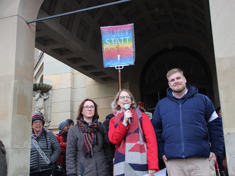 Demokratie Demo "Nie wieder ist jetzt in Bad KissingenDemokratie Demo "Nie wieder ist Jetzt" in Bad Kissingen