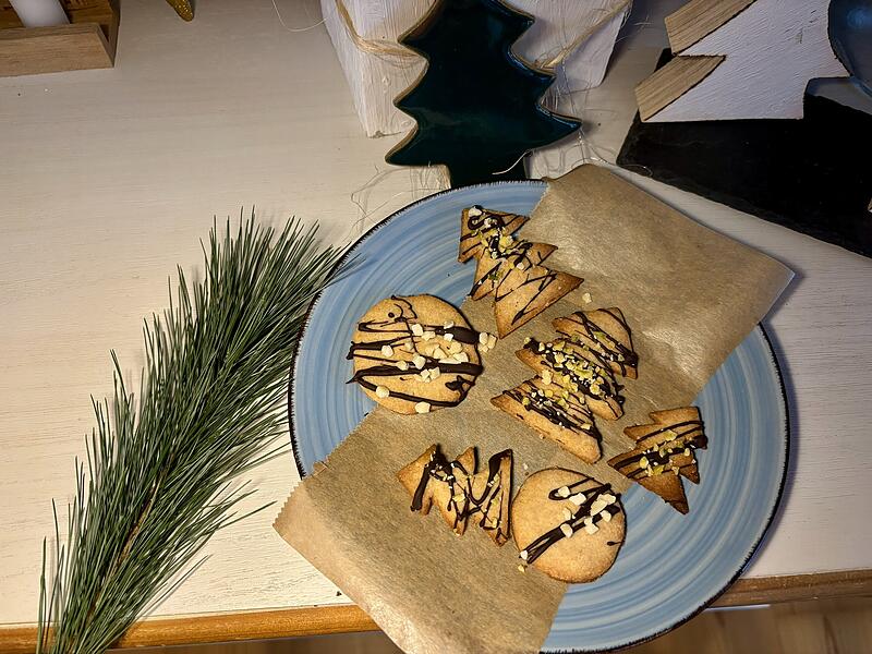 Tradition trifft Gesundheit: Butterpl&auml;tzchen mit Vollkorn und Honig.