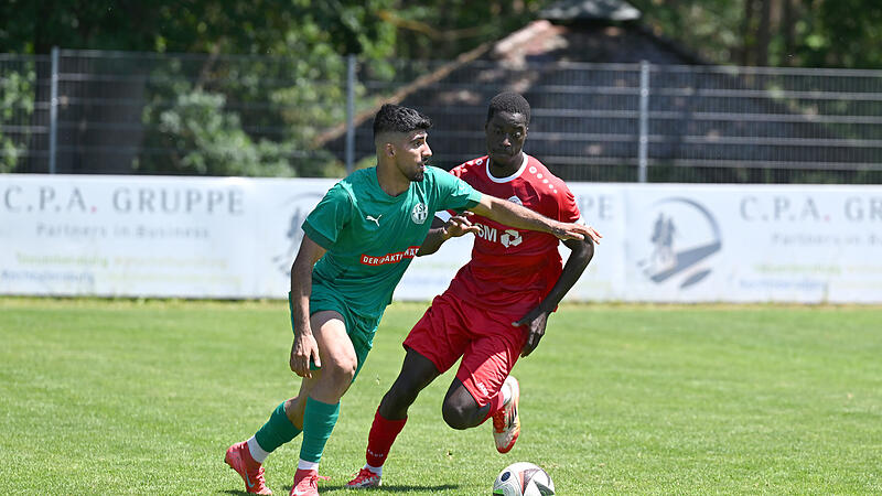 Sport Fußball Saison 2026 / 2027 Bayernliga Nord Privatspiel am Samstag 20.06.2026 Spielort Am Weinberg Neudrossenfeld Kunstrasenplatz Beginn 13.00 h TSV Neudrossenfeld gegen 1. SC Feucht Halbzeitergebnis 1:0 Endstand 3:0 Fardin Rabet Anoirdin Amido Sport Fußball Saison 2026 / 2027 Bayernliga Nord Privatspiel am Samstag 20.06.2026 Spielort Am Weinberg Neudrossenfeld Kunstrasenplatz Beginn 13.00 h TSV Neudrossenfeld gegen 1. SC Feucht Halbzeitergebnis 1:0 Endstand 3:0 Fardin Rabet Anoirdin Amido