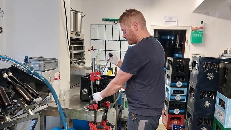 Brauer Rob Smith setzt in seiner Malz-Schmiede auf Handarbeit.