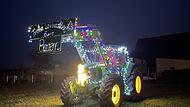 Ein Traktor von der Lichterfahrt 2022