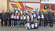 23 „Feuerfüchse“ der Kinderfeuerwehr Ramsthal erhielten nach erfolgreicher Ausbildung das Abzeichen „Kinderflamme“.