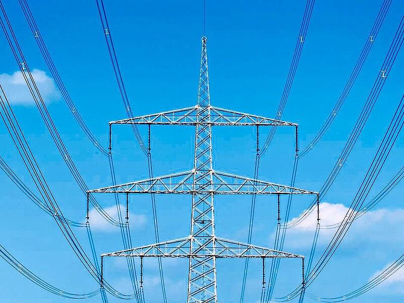 Klimaziele, Energiewende und vor allem der stetig steigende Strombedarf machen den Ausbau des Stromnetzes in ganz Deutschland n&ouml;tig. (Symbolbild)Nicolas Armer/dpa