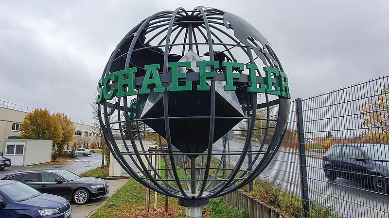 Schaeffler in Hirschaid Nutzer im Netz diskutieren über Sparmaßnahmen bei Schaeffler.