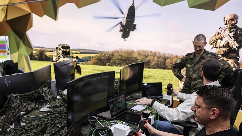 Die Bundeswehr hat auf der Computerspiele-Messe Gamescom um Nachwuchs geworben.