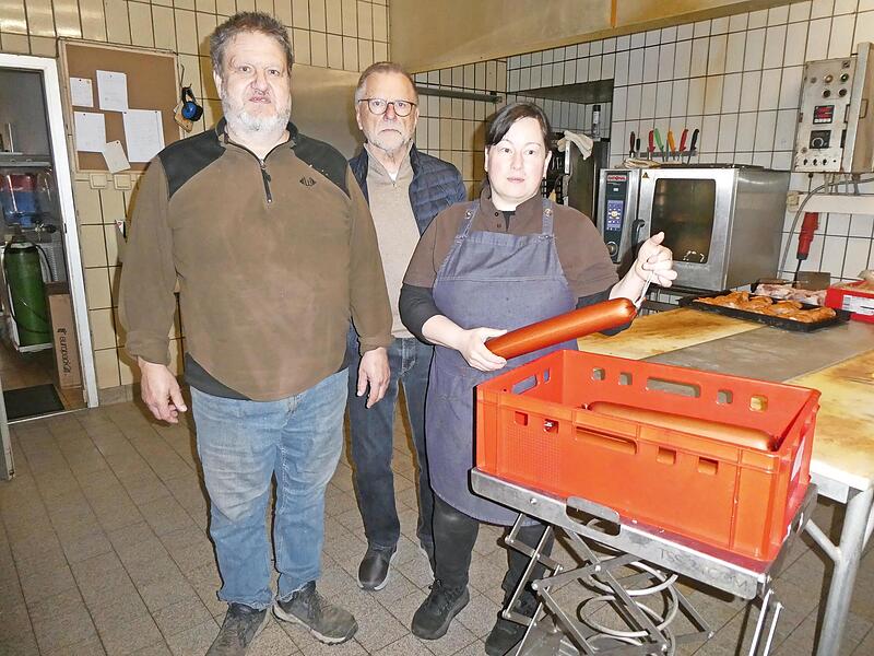 Herr Hirtle, Herr Stadtm&uuml;ller (Tafel Bad Kissingen) und Frau Hirtle.