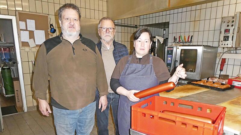 Herr Hirtle, Herr Stadtm&uuml;ller (Tafel Bad Kissingen) und Frau Hirtle.