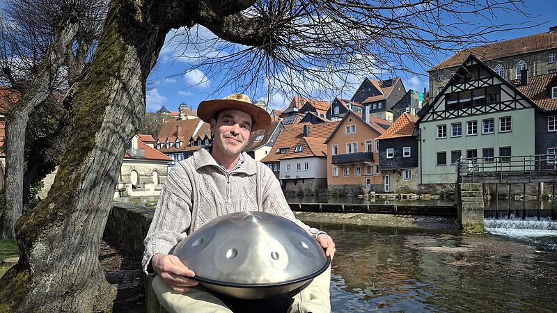 Andreas Resch spielt seit rund zwei Jahren Handpan. Andreas Resch spielt seit rund zwei Jahren Handpan.