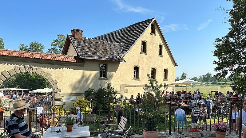 Erst eine M&uuml;hle, dann noch ein Caf&eacute;. Paul Bruckmann hat sich getraut, in Lonnerstadt anzupacken.