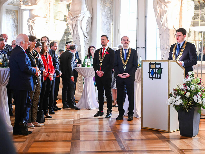 Gro&szlig;er Empfang in Coburg: Mehr als 200 geladene G&auml;ste gratulierten Andreas Prinz von Sachsen-Coburg und Gotha zum 80. Geburtstag.
