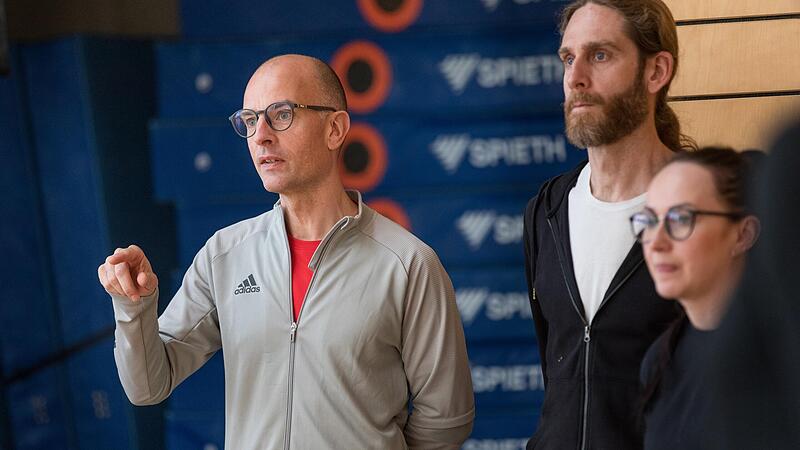 Thomas Schönfeld (links) engagiert sich beim TSV Lohr in der Leichtathletik-Abteilung. Thomas Schönfeld (links) engagiert sich beim TSV Lohr in der Leichtathletik-Abteilung.