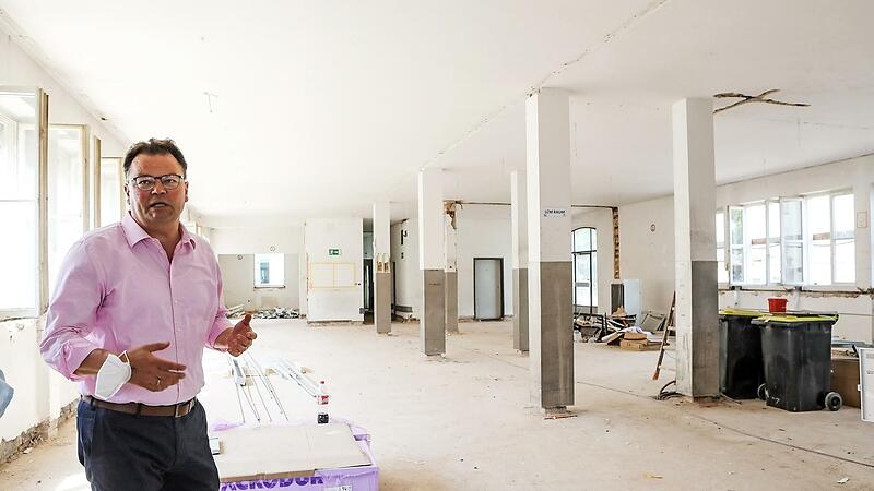 Matthias Hubert in der ehemaligen Post, die Teil des neuen Postquartiers ist.