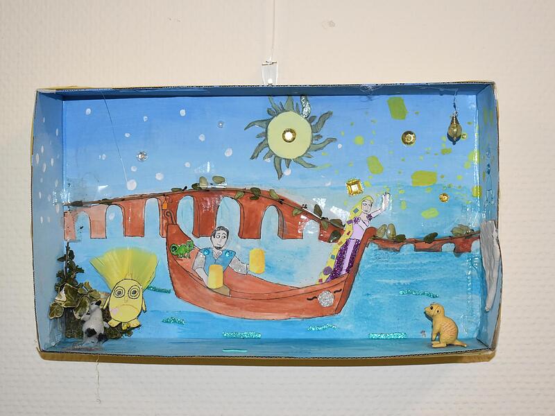 Schülerkunst im Schuhkarton, die beeindruckt.