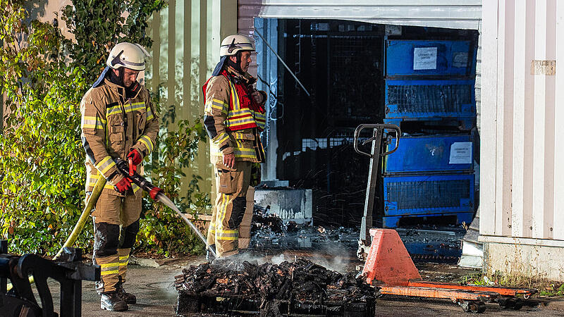 Bamberg: Brand in Wertstoffhof - Feuerwehr schildert Problematik Bamberg: Brand in Wertstoffhof - Feuerwehr schildert Problematik