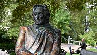 Statue von Helmut Dietl