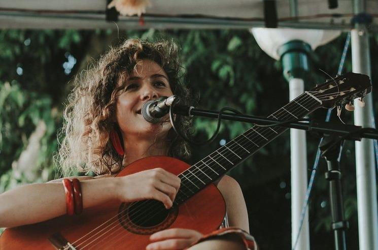 Johanna Hirschler lebt seit acht Jahren in Brasilien und hat dort ihre Leidenschaft für die Musik zum Beruf gemacht. Foto: Camila França Johanna Hirschler lebt seit acht Jahren in Brasilien und hat dort ihre Leidenschaft für die Musik zum Beruf gemacht. Foto: Camila França
