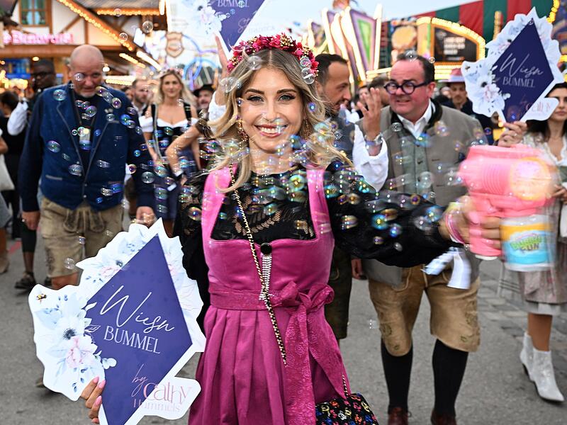 Influencer beim Oktoberfest Influencer beim Oktoberfest
