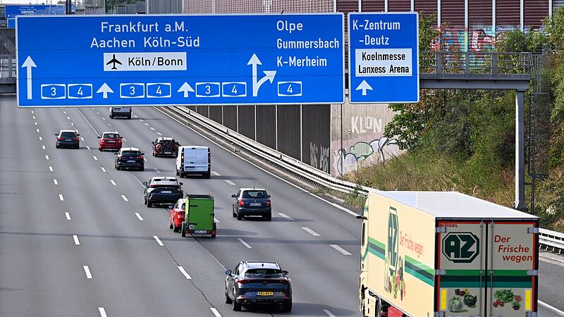 Sonntagsfahrverbot für Lkw in Nordrhein-Westfalen gelockert Sonntagsfahrverbot für Lkw in Nordrhein-Westfalen gelockert