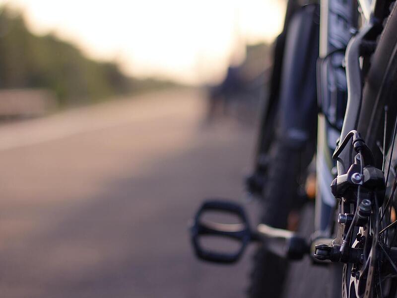 Sturz mit Fahrrad im Kreis Forchheim - Radfahrer stirbt nach Unfall Sturz mit Fahrrad im Kreis Forchheim - Radfahrer stirbt nach Unfall