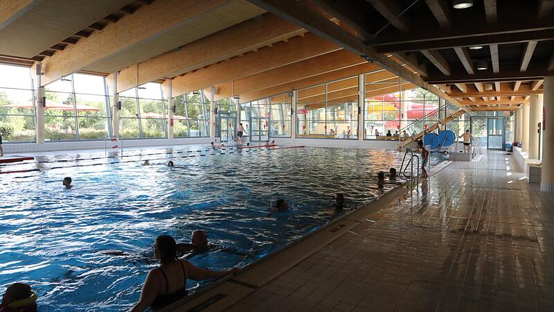 Bis zum Sanierungsstart sollen alle m&ouml;glichen Energie-Effizienzma&szlig;nahmen im K&ouml;nigsbad gepr&uuml;ft werden.Forchheim & Fr&auml;nkische Schweiz