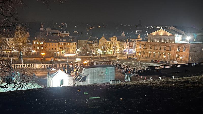 Extraschicht auf den Arkaden: Am sp&auml;ten Freitagabend wurde noch immer gearbeitet und gedreht.