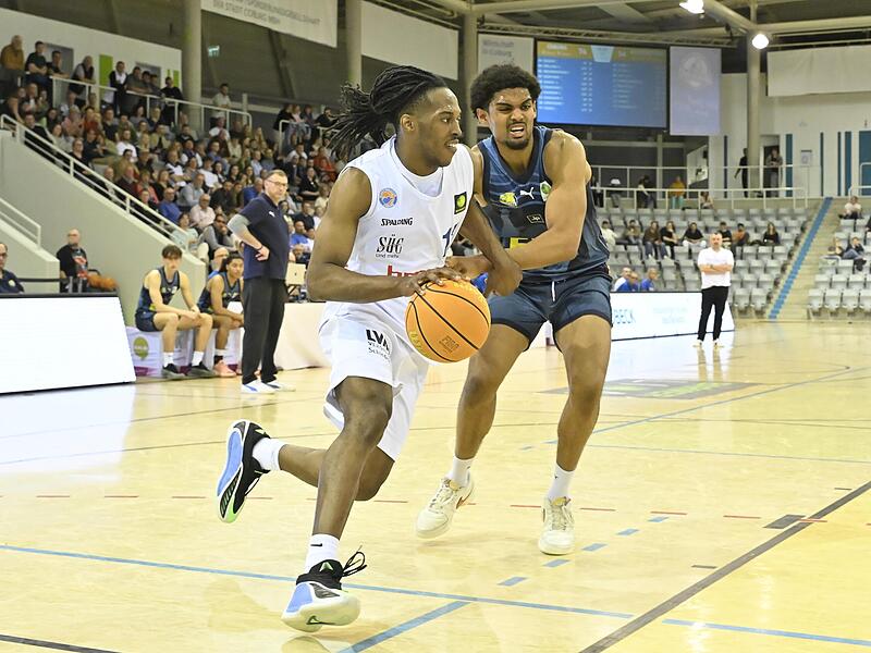 Darius Dawson, hier eine Szene aus Spiel 1, kam in Westerstede auf 16 Punkte und sieben Rebounds.