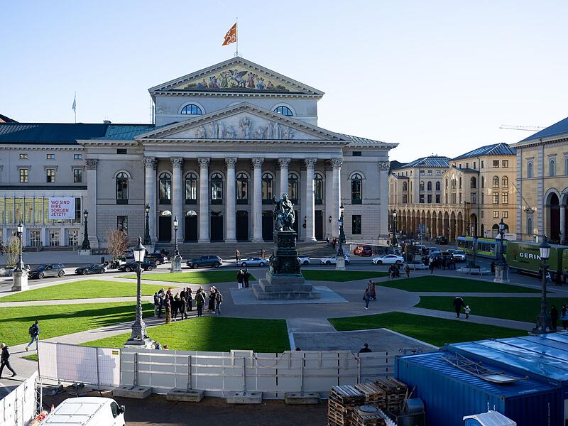 Max-Joseph-Platz