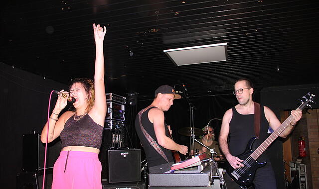 Die Gruppe „100 Prozent Feinripp“ mit von links Una Langer, Marco Hofmann, Andi Herold und Sebastian Schmitt Die Gruppe „100 Prozent Feinripp“ mit von links Una Langer, Marco Hofmann, Andi Herold und Sebastian Schmitt