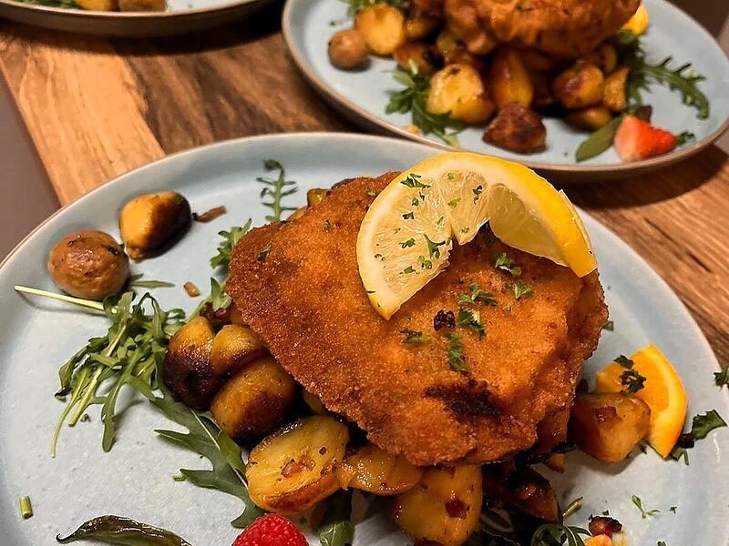 Wird das Schnitzel durch die Mehrwertsteuersenkung jetzt wieder billiger? Wird das Schnitzel durch die Mehrwertsteuersenkung jetzt wieder billiger?