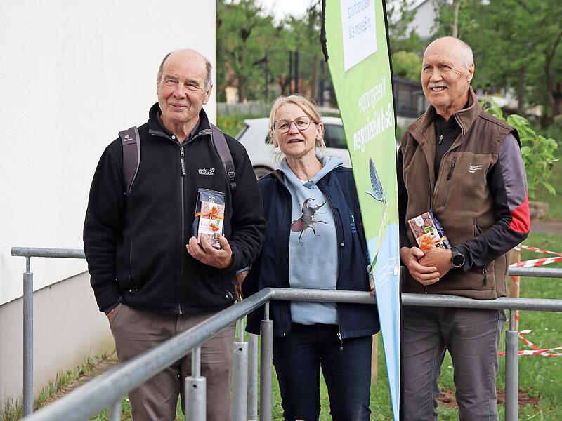 Das Bild zeigt Karl Schwarz, Elisabeth Assmann und Werner Keller (alle vom Bund Naturschutz). Das Bild zeigt Karl Schwarz, Elisabeth Assmann und Werner Keller (alle vom Bund Naturschutz).