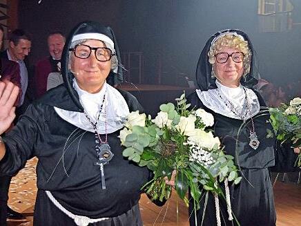 Mit Gerda Hofmann und Claudia Gunzelmann gingen Ikonen des MCC endg&uuml;ltig von der B&uuml;hne.