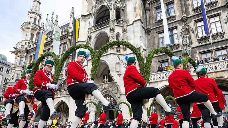 Sch&auml;fflertanz am Marienplatz