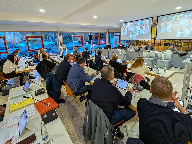 Ab Mai wird sich der Forchheimer Stadtrat neu zusammensetzen. Am 8. M&auml;rz sind 40 Menschen zum Teil neu, zum Teil wieder in den Stadtrat gew&auml;hlt worden. Die gro&szlig;e &Uuml;bersicht in Bildern.