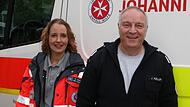 Yvonne Wagner und Jürgen Keller sammeln Spenden, um ein Einsatzfahrzeug für die Psychosoziale Notfallversorgung der Johanniter im Raum Bamberg anschaffen zu können.