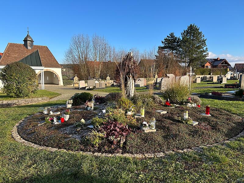 burgl friedhof 1.JPG