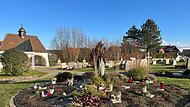 burgl friedhof 1.JPG